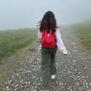 Meet your Posher, Ama